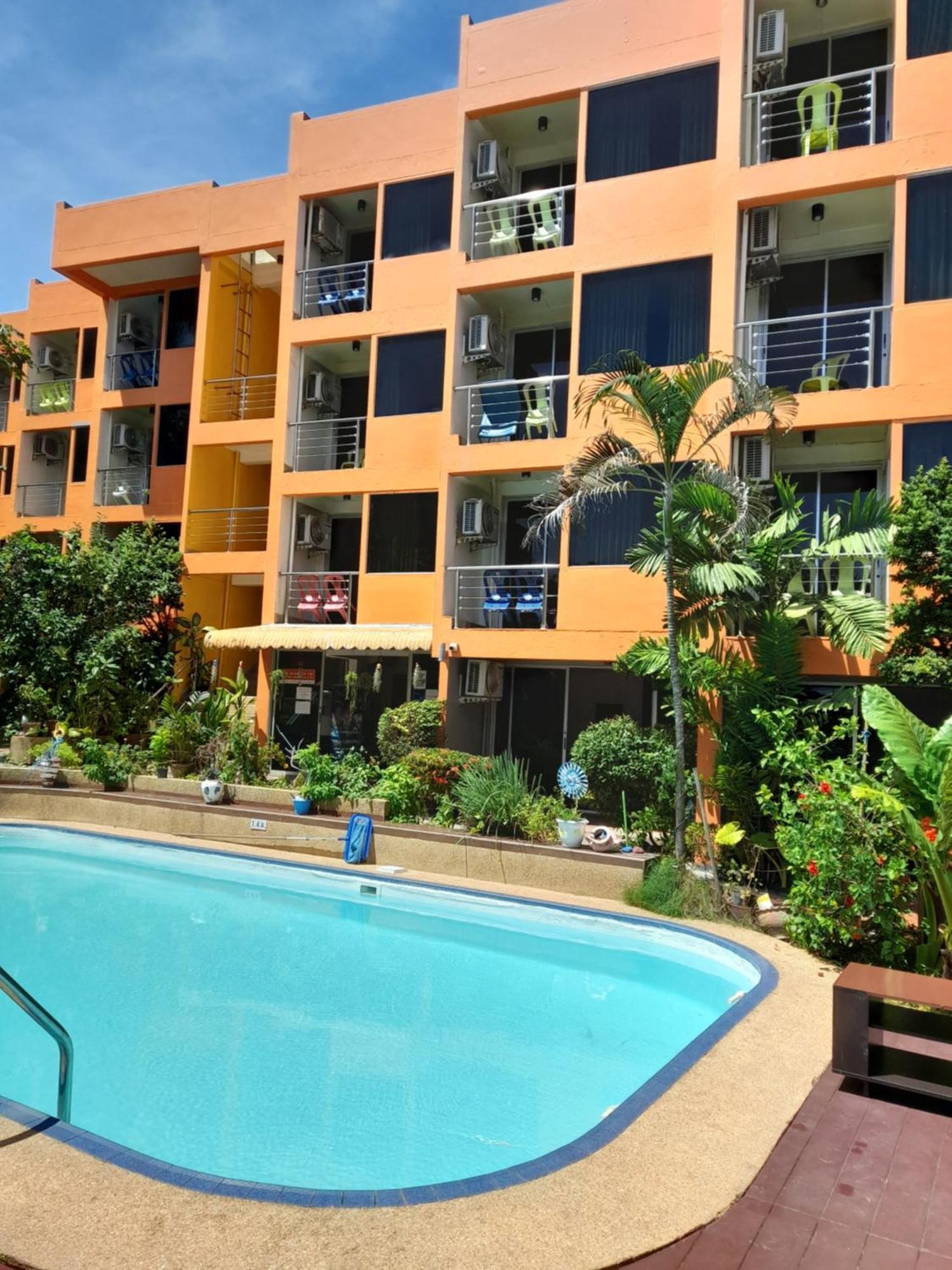 Porterhouse Beach Hotel Patong Eksteriør billede