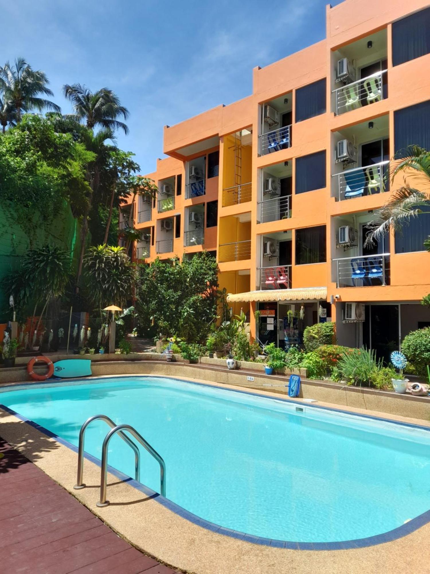 Porterhouse Beach Hotel Patong Eksteriør billede