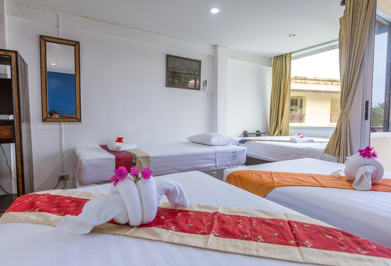 Porterhouse Beach Hotel Patong Eksteriør billede