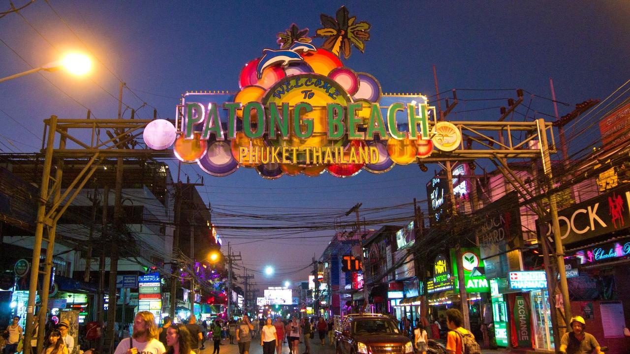 Porterhouse Beach Hotel Patong Eksteriør billede