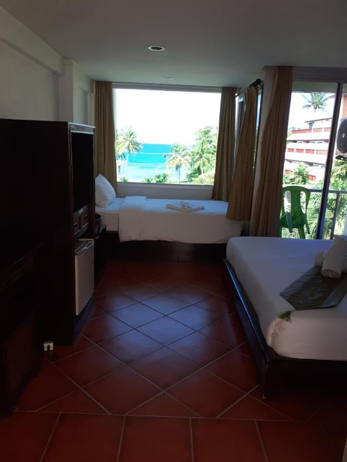 Porterhouse Beach Hotel Patong Eksteriør billede